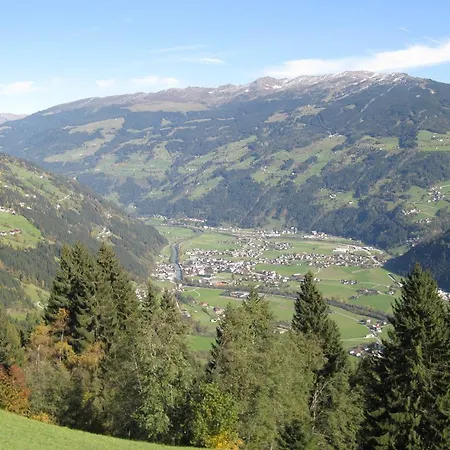 Landhaus Egger Guest house Ramsau im Zillertal